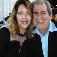 Bem humorada,engraçada e amiga.