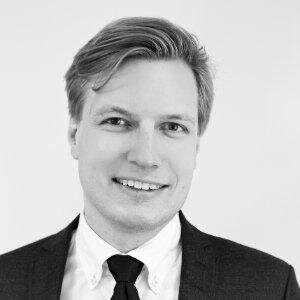 MSc in Leadership & Organizational Psychology. Dåre, synser, kranglefant. Liker politikk, snowboard og sci-fi. I den rekkefølgen.