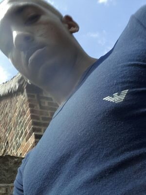 AshnaPowell's profile picture. right now its emotional