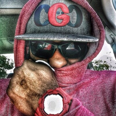 VienteUno21's profile picture. Living legend.......