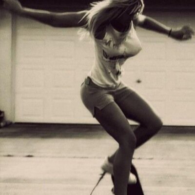 KangaZoo's profile picture. Barehanded snatch up a octopus I'm a winner 
Grill it, hit it with olive oil and lemon 
Then kiss my fingers, efharisto that was delicious