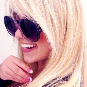 ∿∿ [...] Ela tem força, ela tem sensibilidade, ela é guerreira, ela é uma deusa, ela é mulher de verdade ♪ #2beijos *
