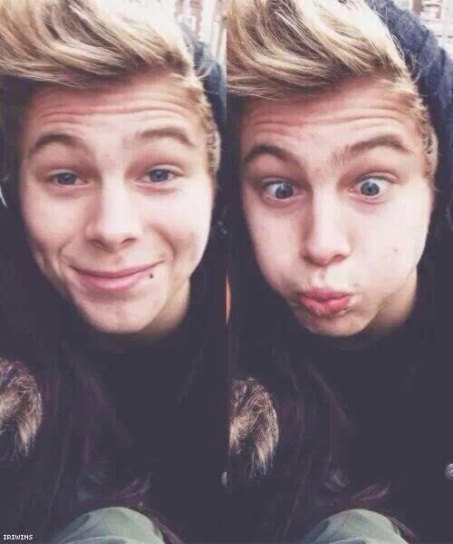free follow from @mozzarellamuke , would be awesome if you followed her :)