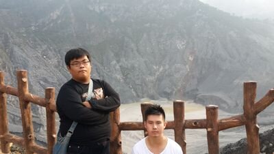 I'm an ordinary boy .. :)