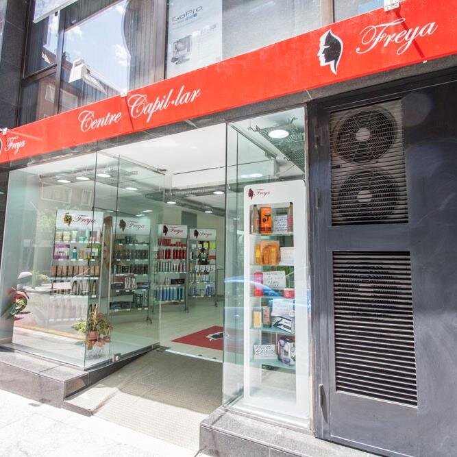 Centre Capilar Freya especialitzat en Perruques home i dona