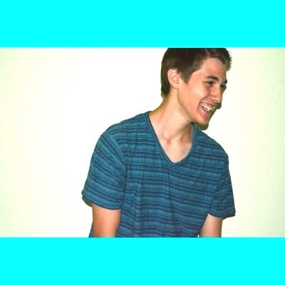 Hey guys/girls i make youtube videos :)FUTURE MODEL!!! go follow my main account @julianejames12