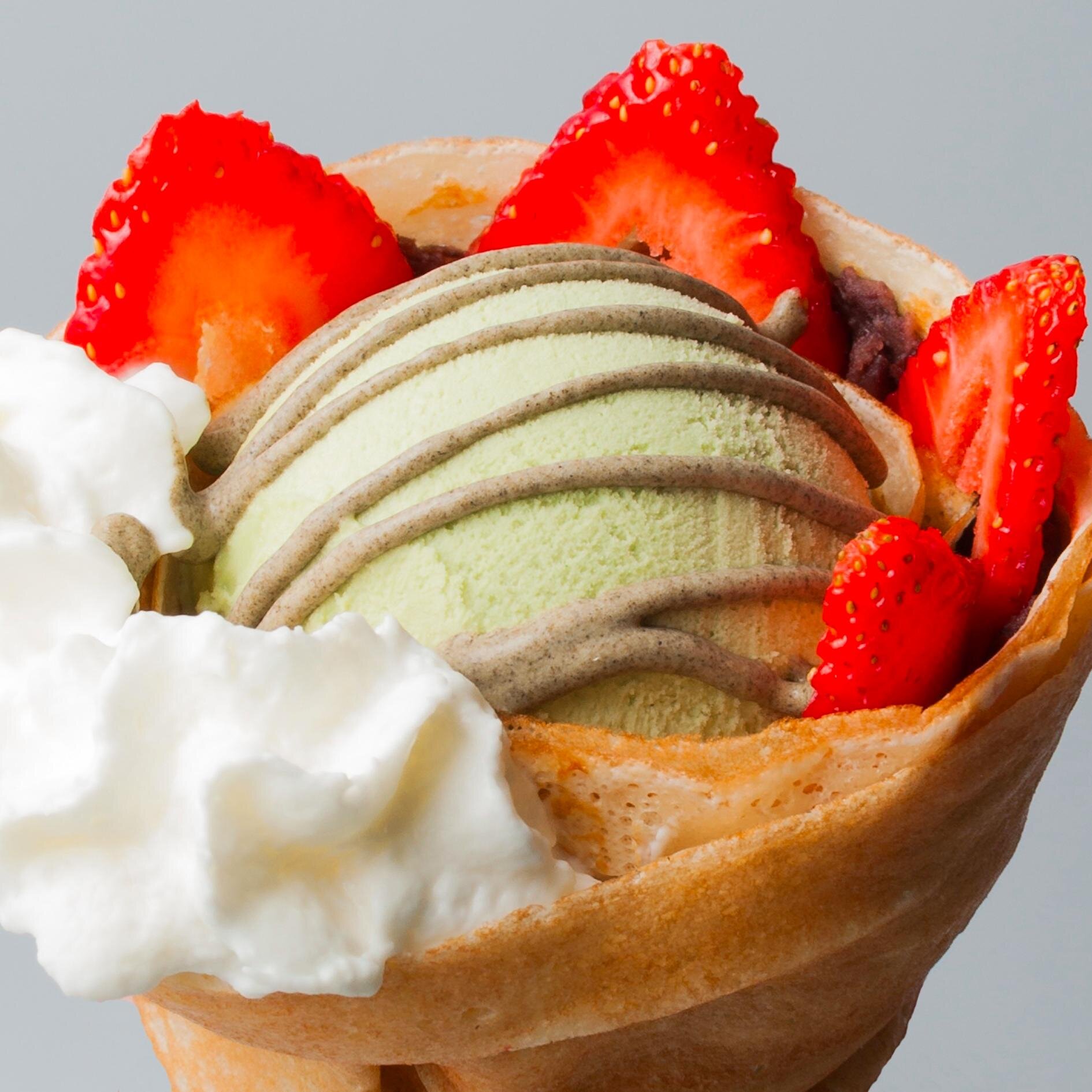 Serving Toronto's first Japanese Crepes and parfaits! Check out our sister location on Oxley Street and in Markham at 8321 Kennedy for more cakes and pastries.