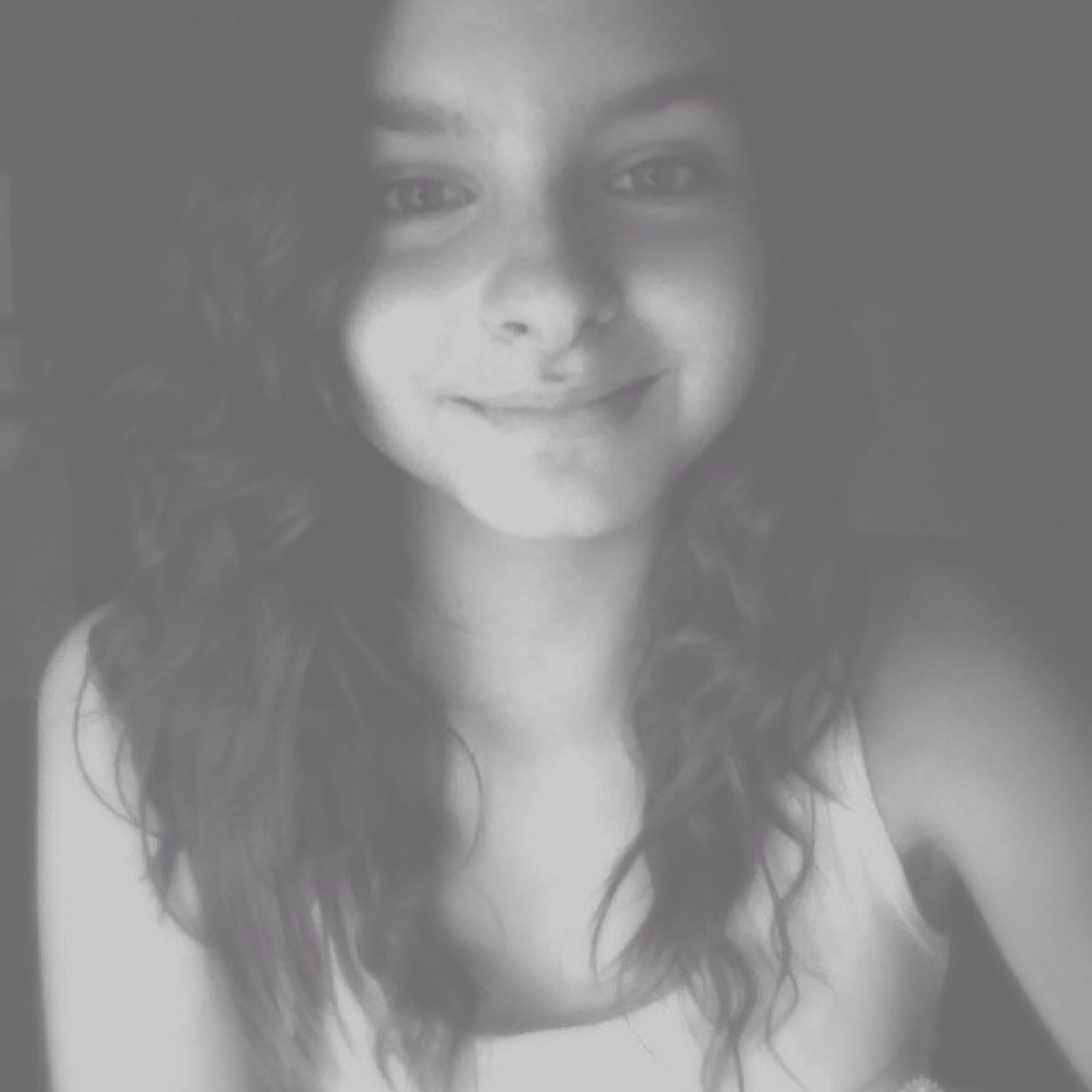 Girl, 12 years old, inlove with One Direction,Youtubers.