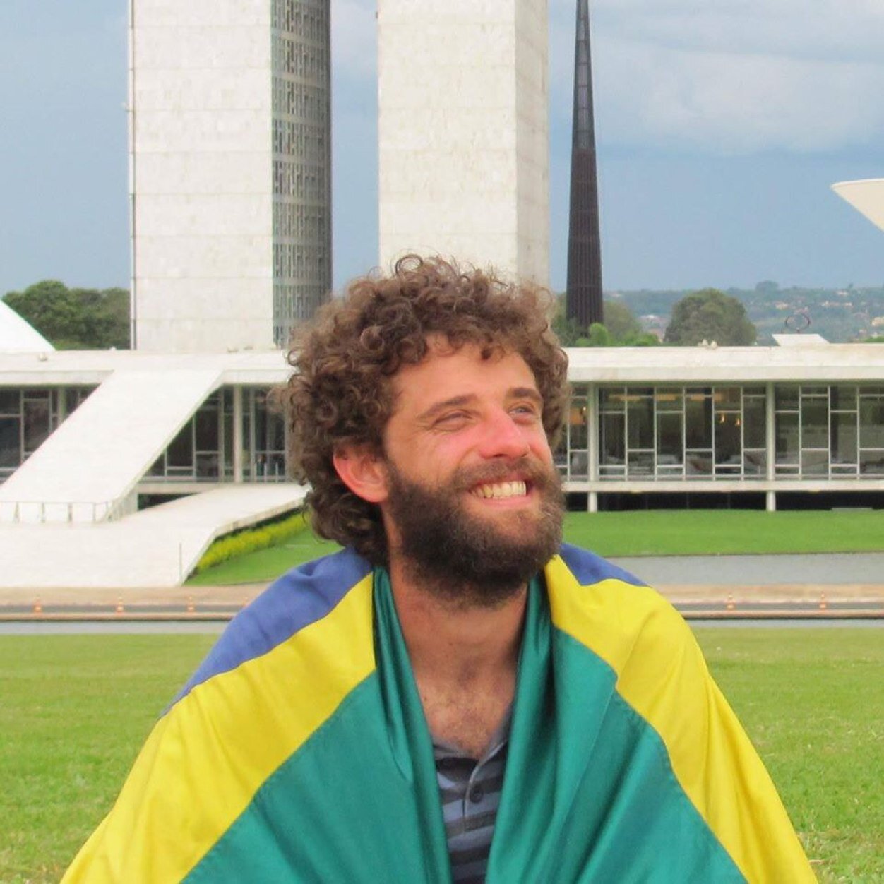 Secretário de Desenvolvimento Social do município de Taquaritinga|SP.

Ex-Presidente da UEE|SP; Ex-Conselheiro Fundação Padre Anchieta; Ex-Assessor SEDUC|SP.