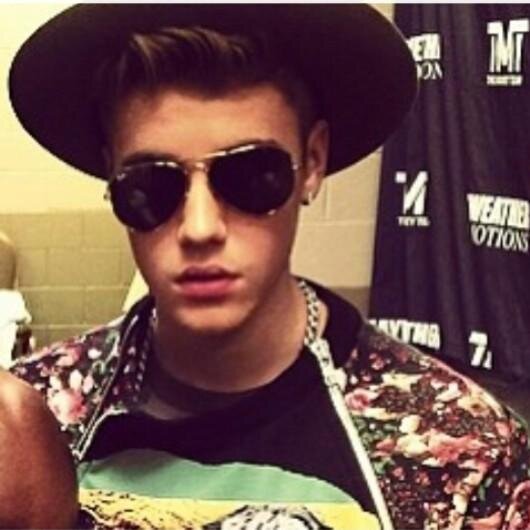 ♥ Buy me a Justin Bieber ♥