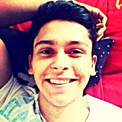 Não adianta amar e aliviar seu coração, o jeito é ter coração de pedra e não ter historia pra contar mulecão.