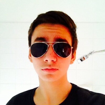 Cristo Flores @LiezelJulianne is gay. ;).              Im just awesome