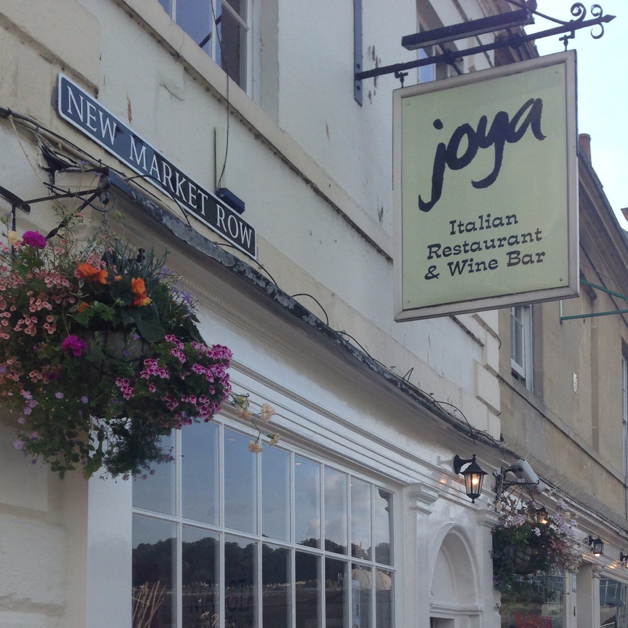 Joya Restaurant offers modern Italian dining in a fantastic position overlooking the world famous Pulteney Bridge and Weir.