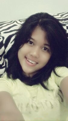 YulvinaS's profile picture. I am Christian