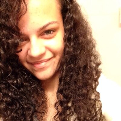 Single | age: 18 | I love the broken the hurt and the brave | ❤️ Family ❤️and friends ❤️ | love the word love!!❤️