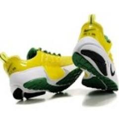 runtweetthat's profile picture. 