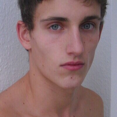 __johnd's profile picture. Always looking for fun
kik-_.john