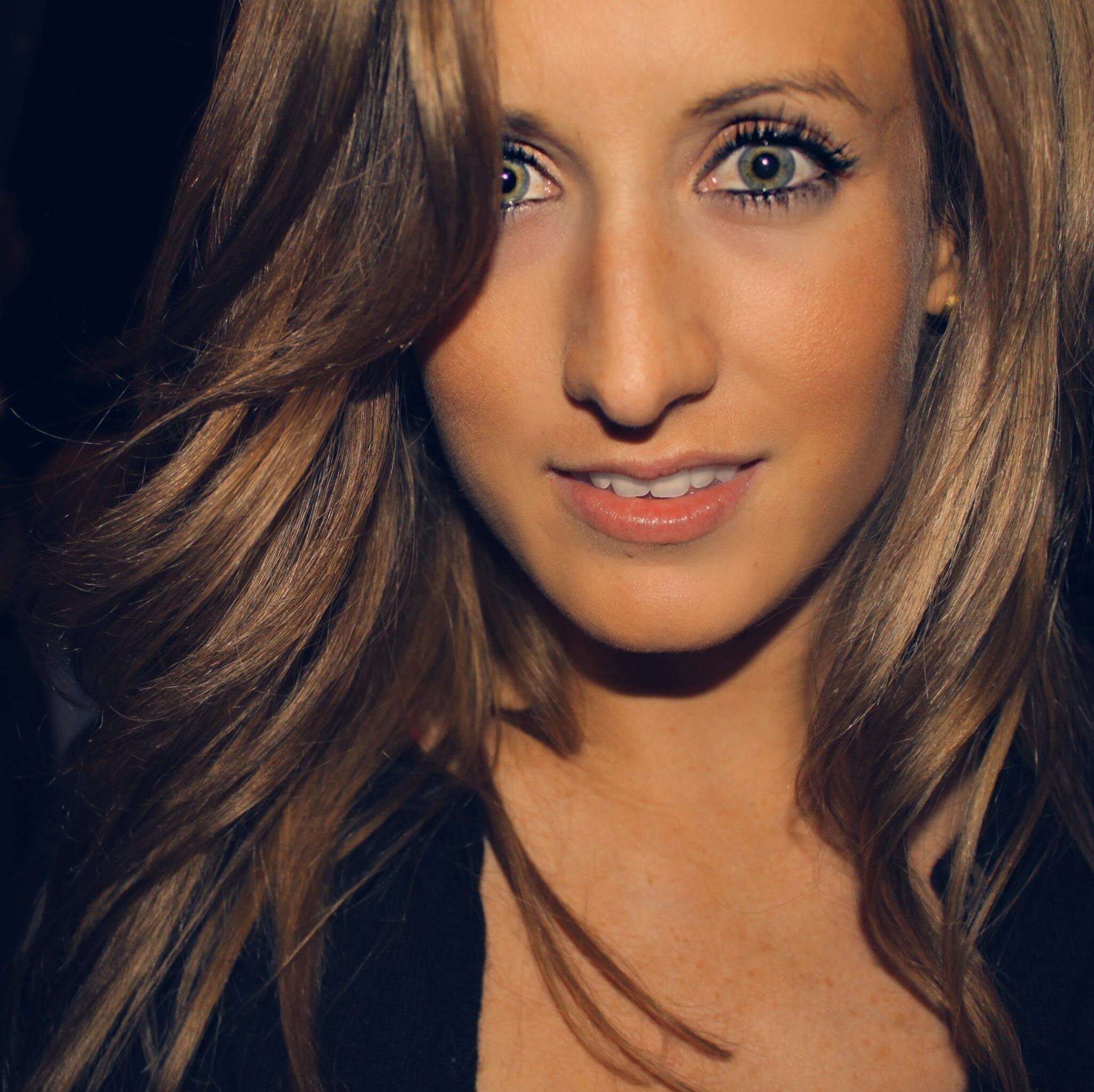 gabirjones's profile picture. Aspiring social medialite. Love travel, the Bengals, photography & my Heels, both Tar & stiletto. @taylorstrategy team member. Thoughts here are my own.