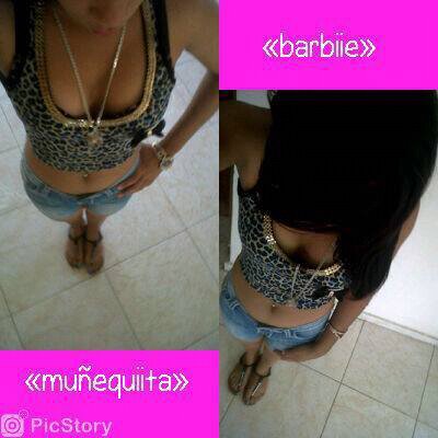 simpatiica, humilde, sencilla agradable, bella..:* aWww goniita yiiO:)