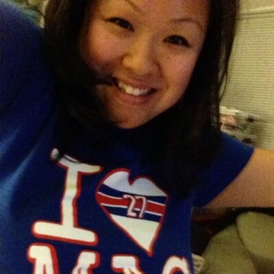 lover of NYC, Food, TV (what show don't i watch?!?) and Sports! Loves Rangers hockey, Yankees baseball, Giants, Knicks and UNC!