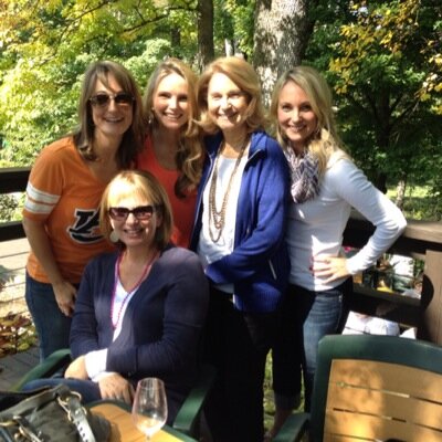 Robin_leese's profile picture. Follower of Jesus Christ, wife, mother.