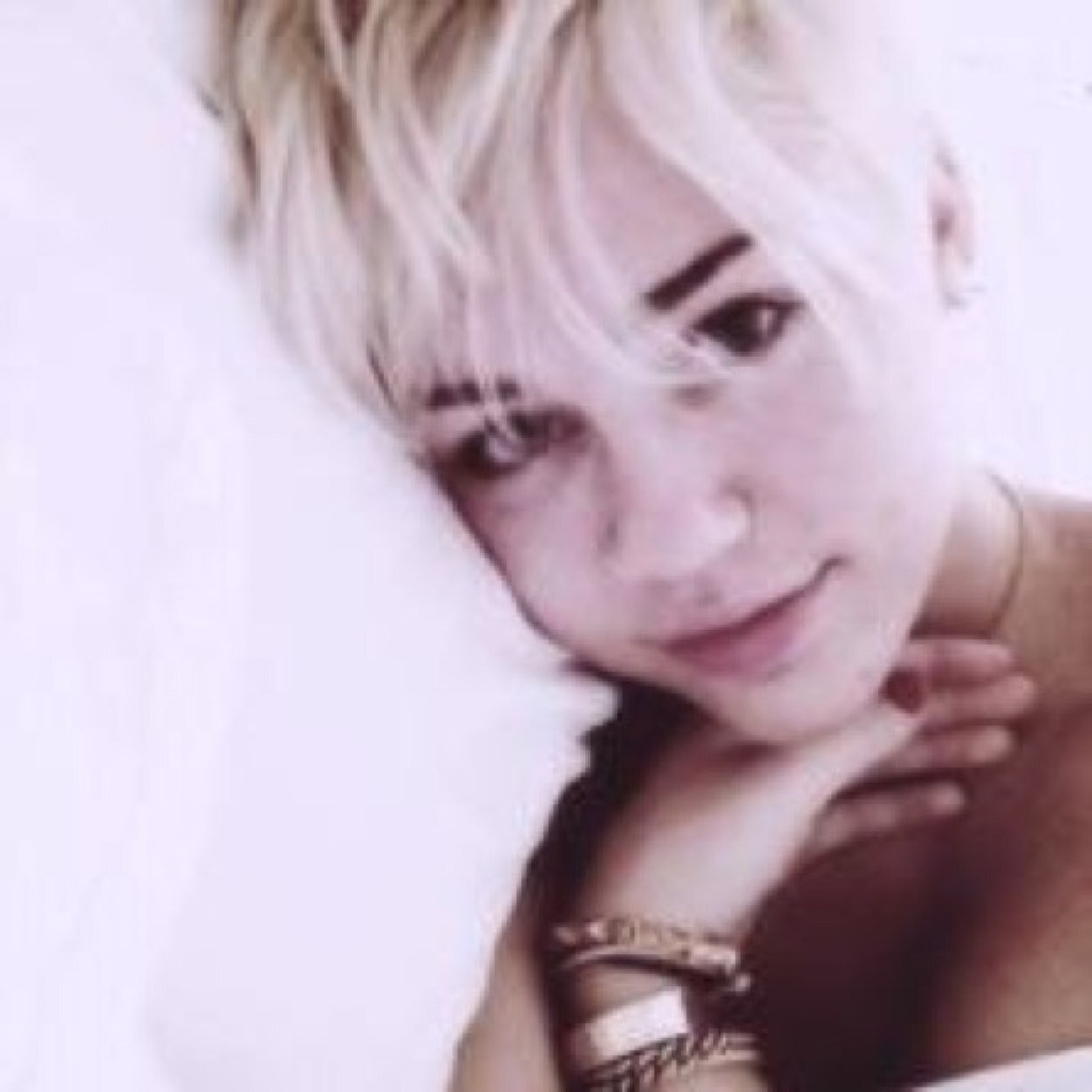 forget the haters cause somebody loves ya