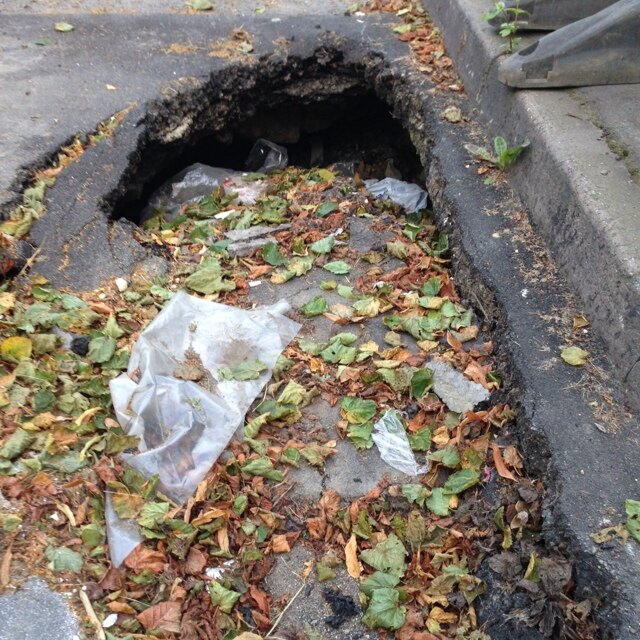 Crosspool_Hole's profile picture. I get bigger in the rain and eat pavements and dropped rubbish. Currently taking over S10