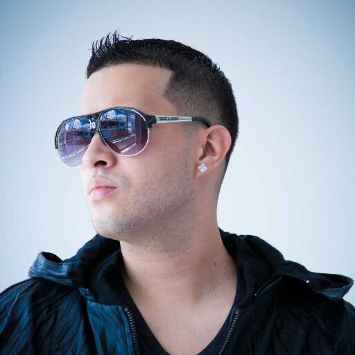 cantante, compositor ... artista de la compañia CA MUSIC ENTERTAINMENT ..........+57 3207255719