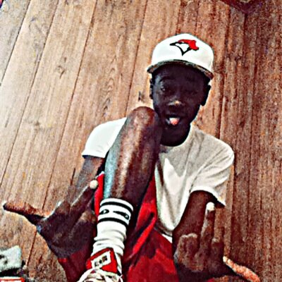 WNE_ L_ TWO_ L! Ian got shit in dis world but one life to live, I gotta stay turnt Ina major way! #BottomBoizENT we go duffy