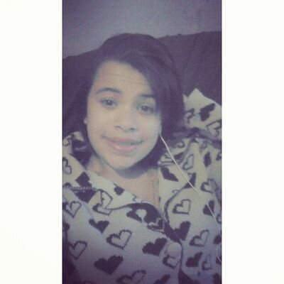 15 Anos,             Aquariana ,               Sempre Anda Com A Cabeca Erguida (y'         , Deus Sempre Em Primeiro Lugar (y'