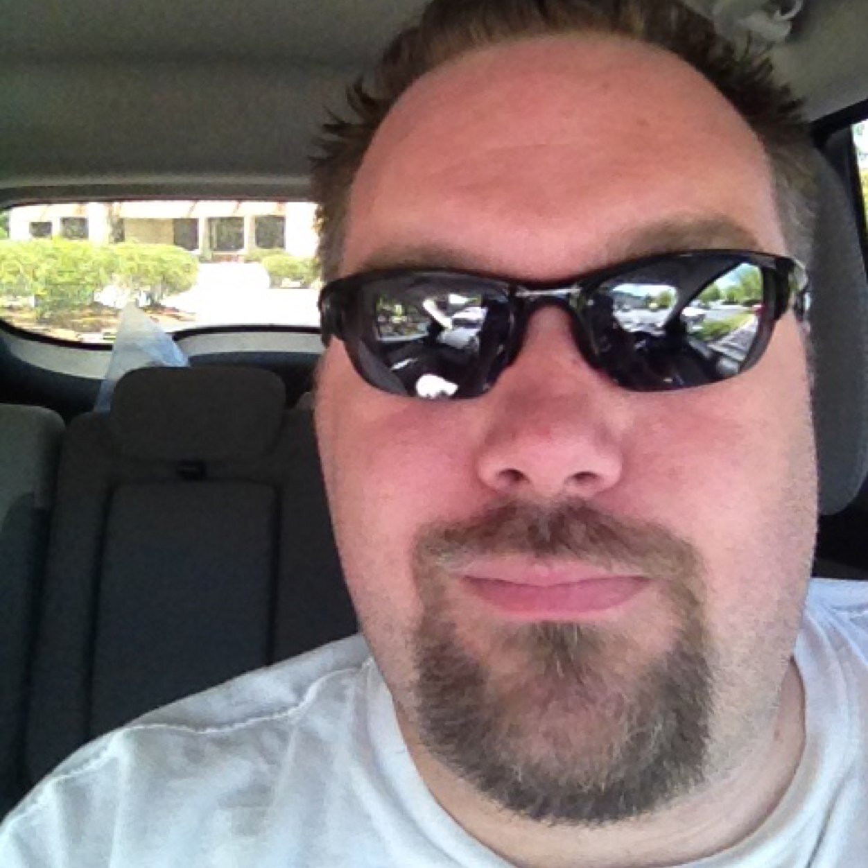 THolliday13's profile picture. 