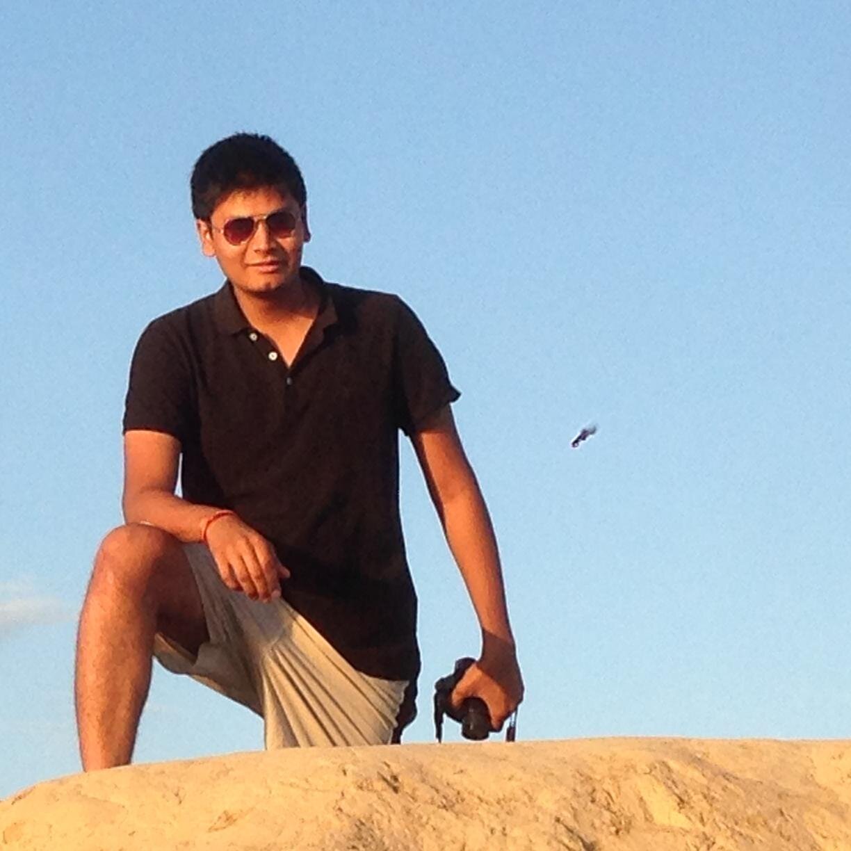 thiaga's profile picture. eng @mixpanel prev: @Twitter