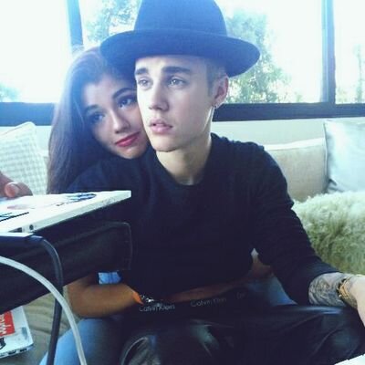 I'm Smilers and Beliebers I Love Miley 'Shastem And Ah ❤ Ah Love Justin♛ ✌️♡ ♚  ♛  ☺ ️ juustin foollllow me please♡