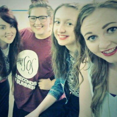 Girl Band made up of 4 students @lucyjoyceevans @kayleighrose_96 @ChloeHarkness_ and @abbieloujohnsen Thanks for following and supporting our music!