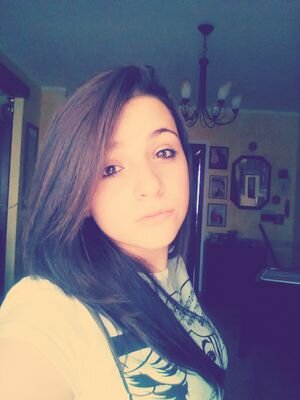 Hi! I'm Sara and I'm Directioner ∞ Follow me plz ;)