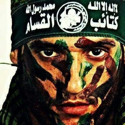 ‏$$ قيصر $$ جندي في القوات الجوية$$ المتحدث باسم جنود ضد الانقلاب $$ وجاري البحث عن أحرار وخير جنود الأرض$$رديف 25/8/2015 انشاء الله
