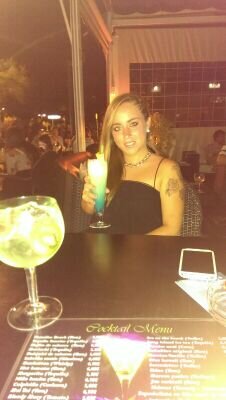 sandradom33's profile picture. 