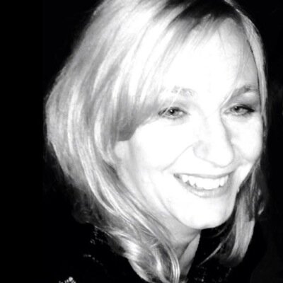 lisapavs's profile picture. 