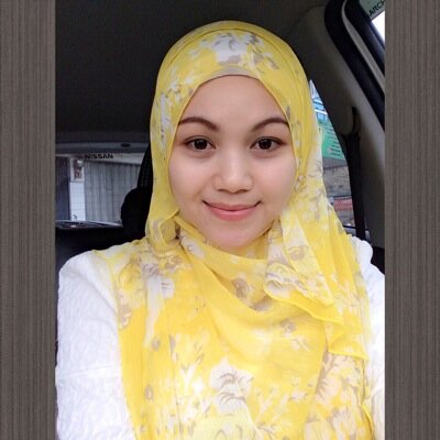 nesiaadrohdyana's profile picture. 