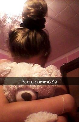 fan de toi anais je t adore depui que tu a commencer la tele realité (teamanaïs)