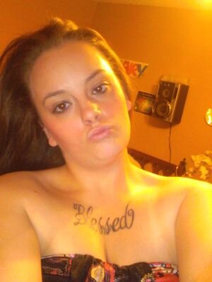 hi my name is chayna im 18 almost 19 b-day is augs 3rd im an leo i habe n loving lil girl thats almost 2 and i have n great girl friend