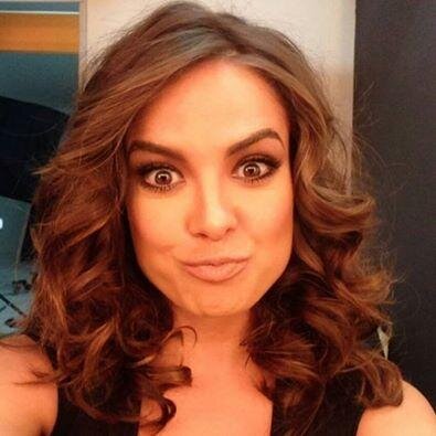 Na verdade vocês sabem me tirar um sorriso bobo com pequenos detalhes. @Lua_Blanco E @Aguiarthur