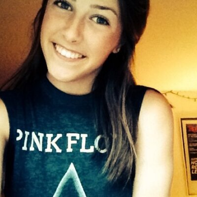 lily adams lilyadams09 twitter