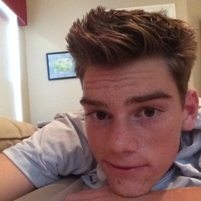 Hey guys it's crankshaft and i play hearthstone. You can reach me on twitch @clavin_crankshaft and on youtube @crankshaft network. My battletag(Crankshaft#1154)