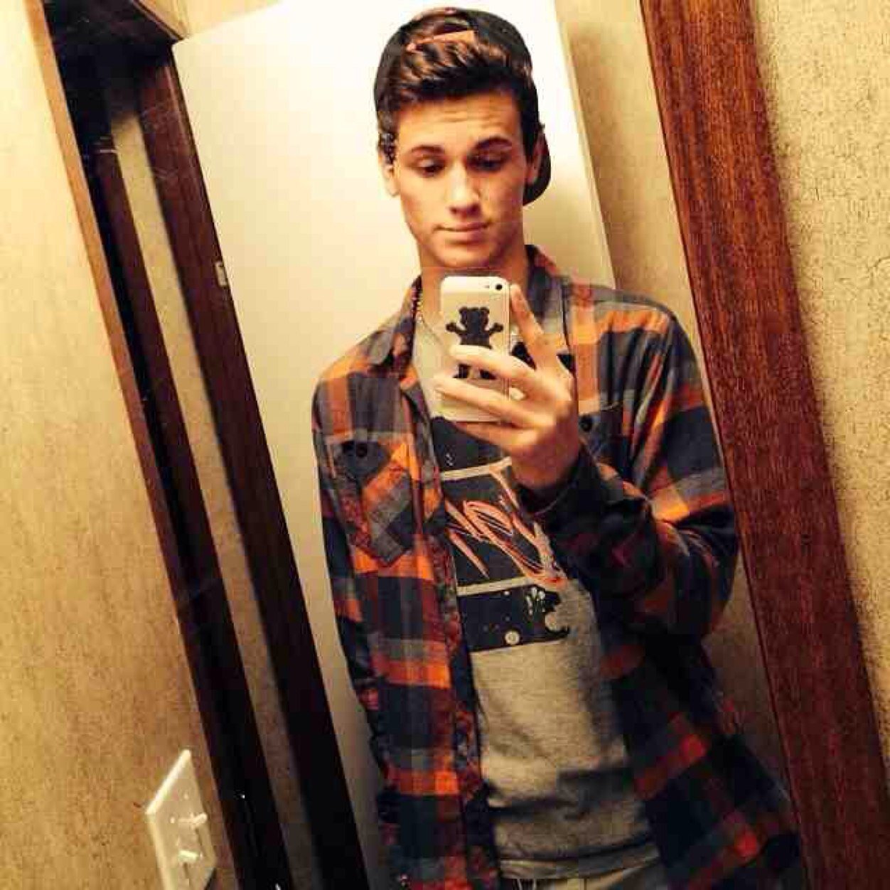 tbhDevon's profile picture. 