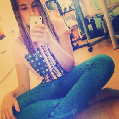 EstherToth_'s profile picture. ✌️