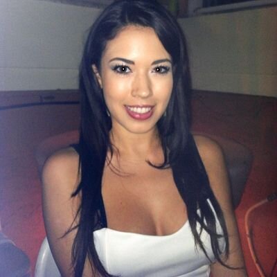 laraaakandemir's profile picture. istanbullll