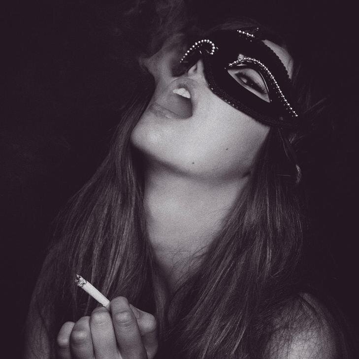 _kentra's profile picture. Αυτό είναι η νοσταλγία,να κατοικείς στο κύμα κ να μη έχεις πατρίδα μες στον χρόνο …https://t.co/tcipxoOPHd