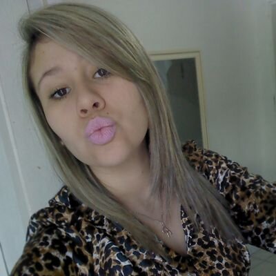 Vou parar de estudar porq já sou linda dms, ai vc imagina 'Linda&Inteligente'. Ai o RECALQUE CRESCE, rç