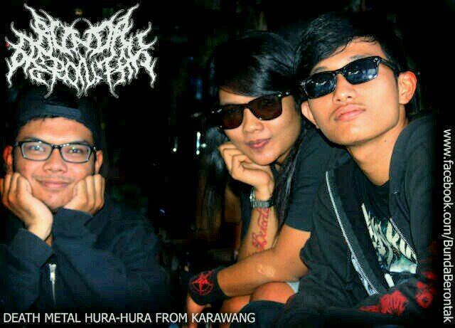 bundaberontak's profile picture. The Official Twitter For Bunda Berontak. Indonesian Death Metal Band ( for booking - 085694981022 @FSHLBYNCHMD pin:74911172